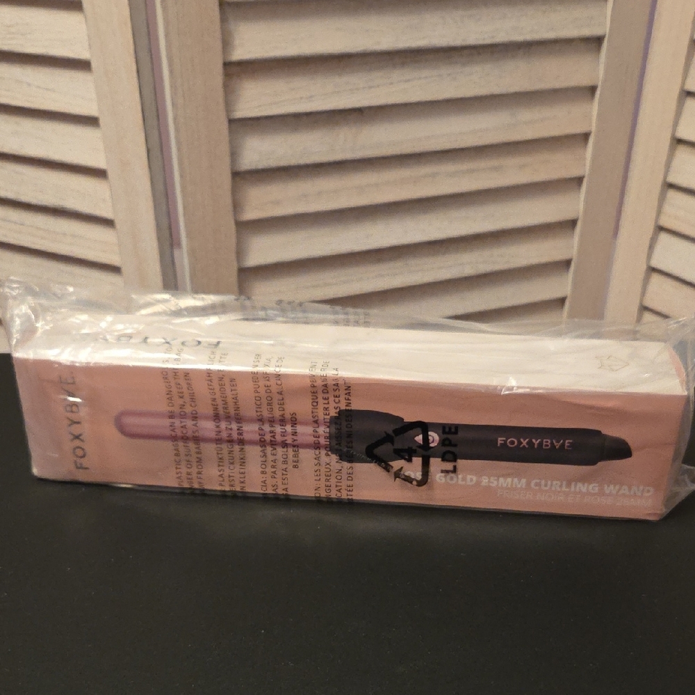 FoxyBae Gold Curling Wand - Pink